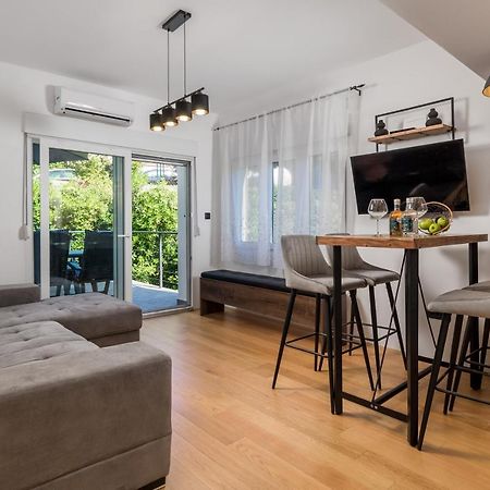 Zid Apartman Opatija Exteriör bild