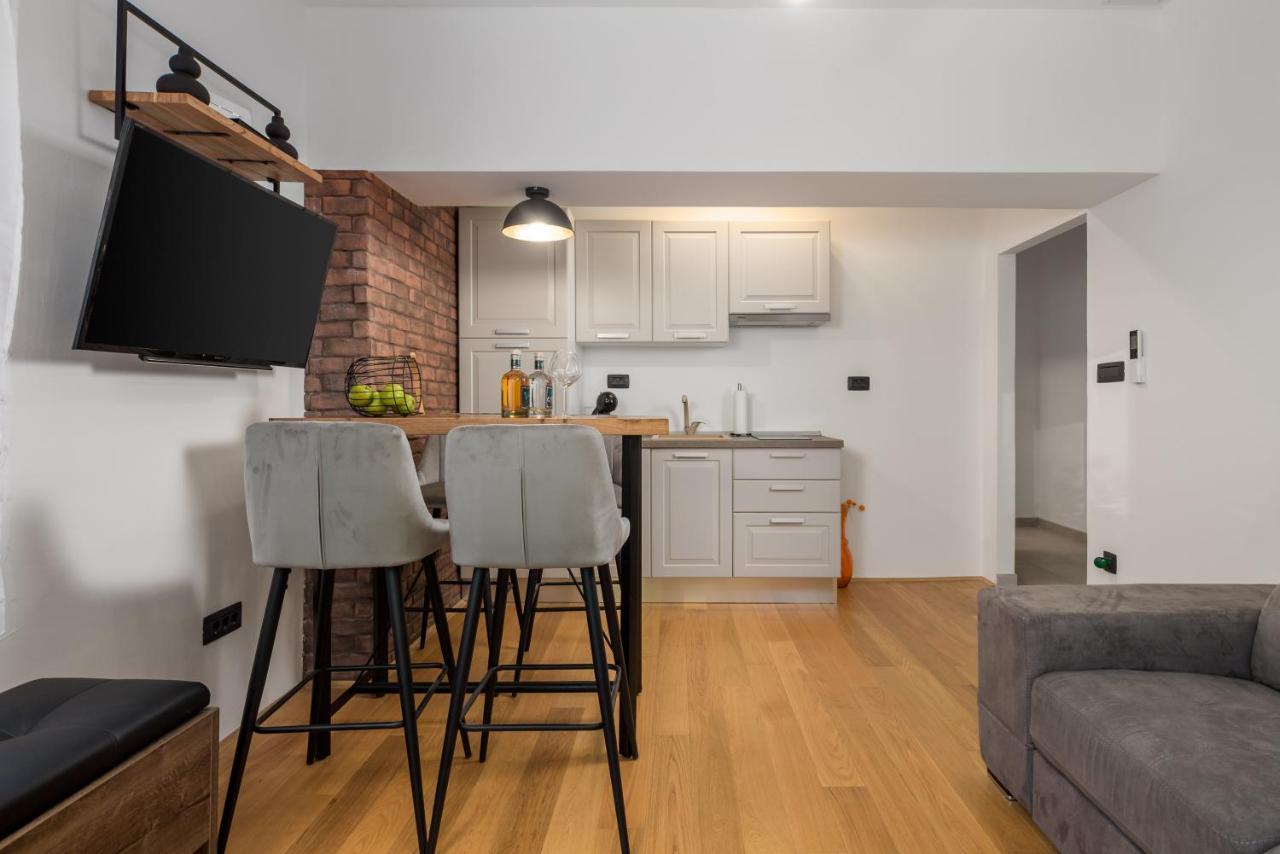 Zid Apartman Opatija Exteriör bild
